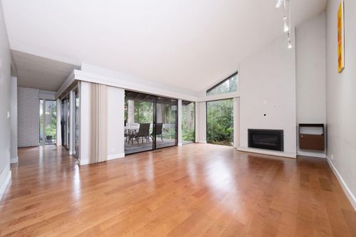 2889 Capilano Rd, North Vancouver, BC, V7R4H4 | Card Image