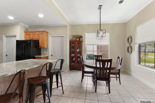 13451 Paces Pt, House other with 4 bedrooms, 2 bathrooms and 2 parking in Gonzales LA | Image 5
