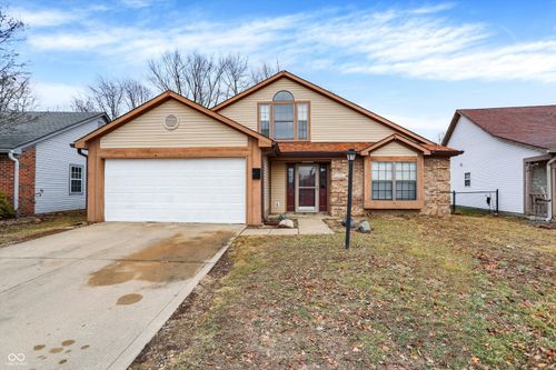 174 Tracy Ridge Blvd, New Whiteland, IN, 46184-1068 | Card Image