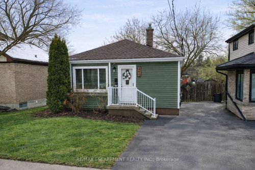 290 E 43rd St, Hamilton, ON, L8T3C7 | Card Image