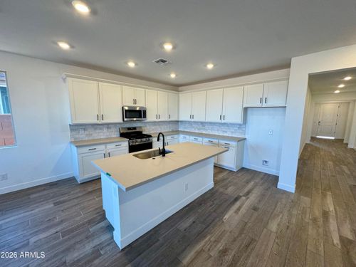 2848 E Mecklenburg Way, San Tan Valley, AZ, 85143-0389 | Card Image