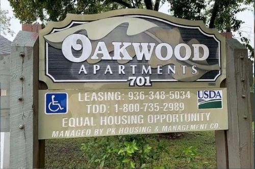 701 N Madison Street, Madisonville, TX, 77864 | Card Image