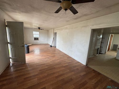 401 9th Street St, Lake Arthur, NM, 88253 | Card Image