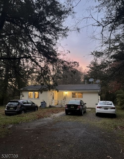 729 6th Rd, Newtonville, NJ, 08346-2035 | Card Image