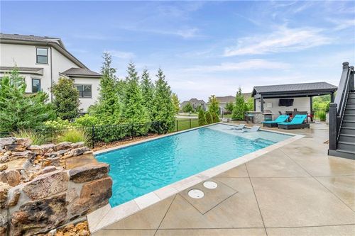 12300 169th St, Overland Park, KS, 66221-7133 | Card Image
