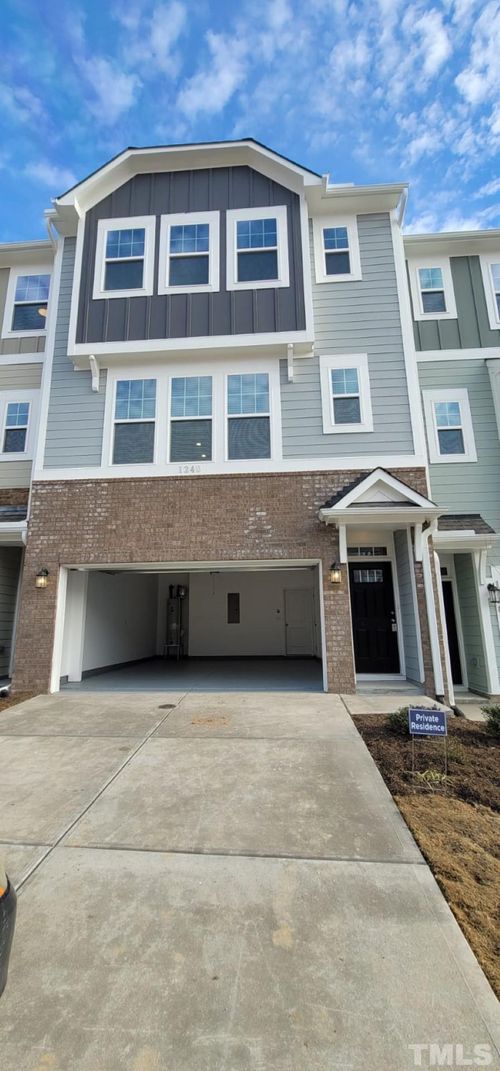 2812 Saltaire Ave, Durham, NC, 27703-6808 | Card Image