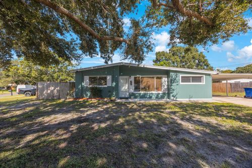 8946 93rd St, SEMINOLE, FL, 33777-2619 | Card Image
