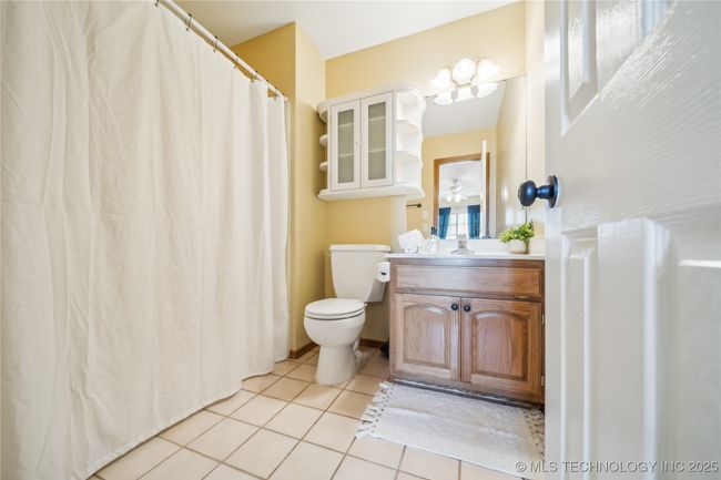 28002 Us 75 Hwy, House other with 4 bedrooms, 4 bathrooms and null parking in Ochelata OK | Image 30