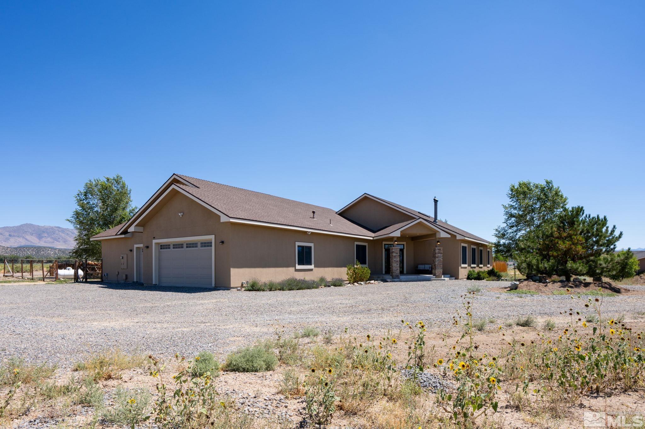 Carlson Dr, Gardnerville, NV 89410
