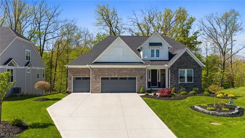 233 Lake Balaton Dr, Cleveland, OH, 44128-5704 | Card Image