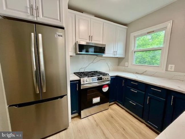 9601 Aspen Pl, Townhouse with 4 bedrooms, 3 bathrooms and null parking in MANASSAS VA | Image 9