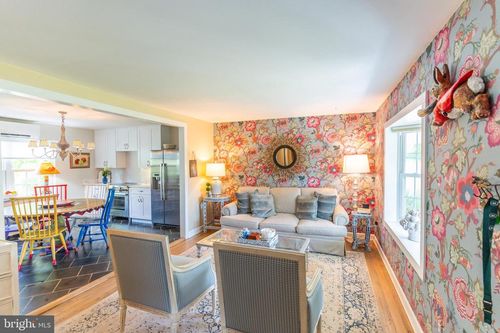 800 Blue Ridge Ave, MIDDLEBURG, VA, 20117-2650 | Card Image