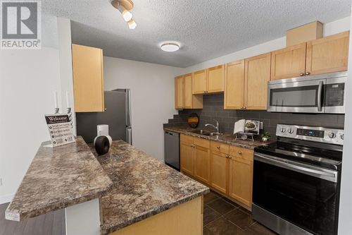 930 18 Ave Sw, Calgary, AB, T2T0H1 | Card Image