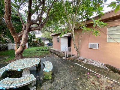 2535 Liberty St, House other with 3 bedrooms, 2 bathrooms and null parking in Hollywood FL | Image 2