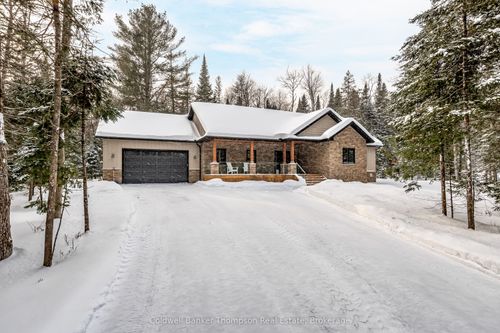 27 Crimson Lane, Huntsville, ON, P0B1L0 | Card Image