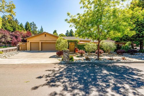 3200 Twin Oaks Dr, Napa, CA, 94558-5348 | Card Image