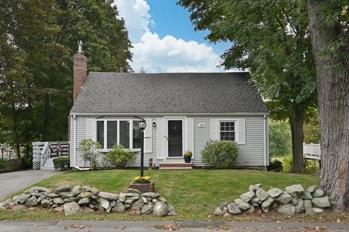 39 Wadsworth St, Danvers, MA, 01923-1953 | Card Image