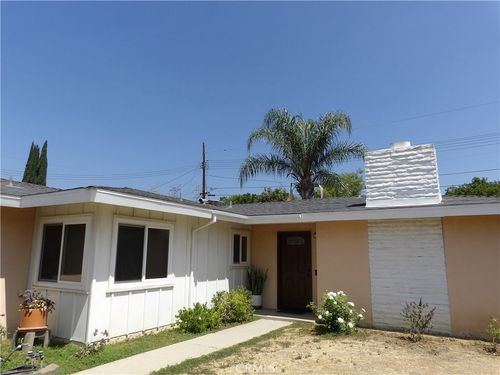 18735 Knapp St, Northridge, CA, 91324-3028 | Card Image