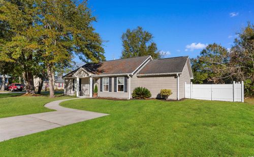 428 Daisy St, Georgetown, SC, 29440-4212 | Card Image