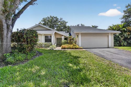 12104 Landing Way, Hollywood, FL, 33026-1006 | Card Image
