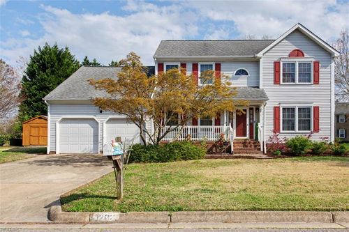1202 Copper Stone Cir, Chesapeake, VA, 23320-8259 | Card Image