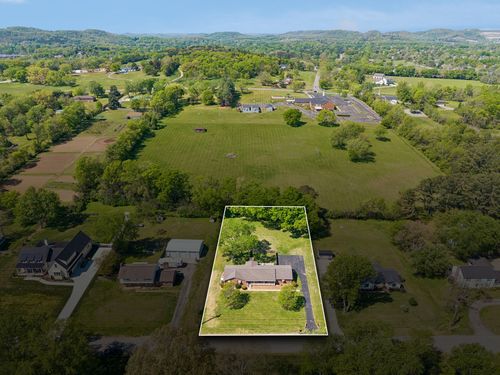 1002 Shannon Ln, Franklin, TN, 37064-6704 | Card Image