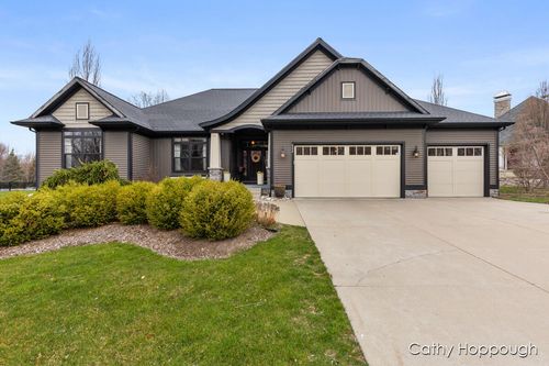 555 Stonehenge Dr Sw, Grandville, MI, 49418-3369 | Card Image