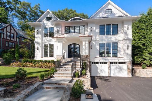 308 Prince St, Newton, MA, 02465-2955 | Card Image