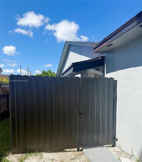 l-12328 Sw 259th St, Homestead, FL, 33032-1200 | Card Image