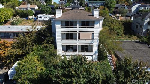 6042 Fauntleroy Way Sw, Seattle, WA, 98136-1635 | Card Image