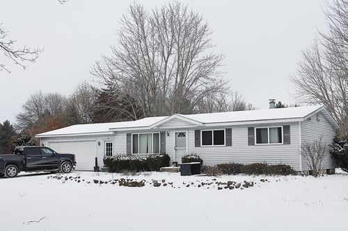 153 Carriage Road, MONTELLO, WI, 53949-0000 | Card Image