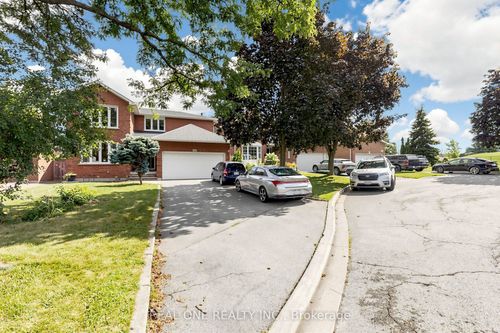 1960 Pimlico Crt, Mississauga, ON, L5M3S3 | Card Image