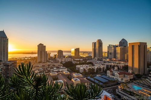 2102-645 Front St, San Diego, CA, 92101-1908 | Card Image