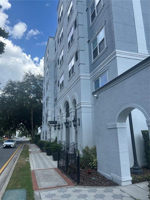 5016-300 E South St, ORLANDO, FL, 32801-3565 | Card Image