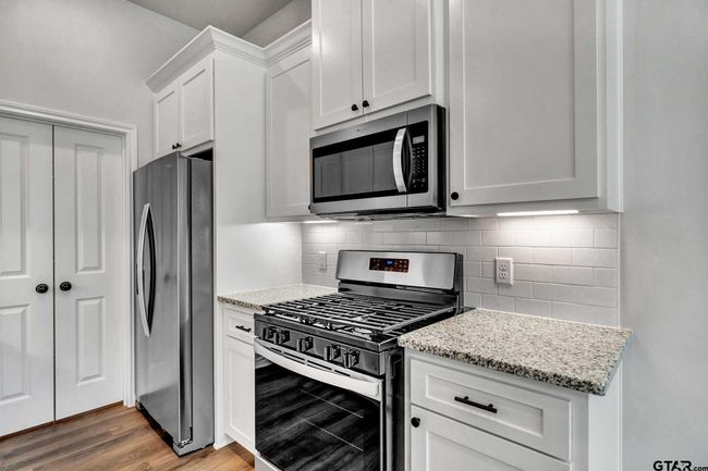 UNIT-101 - 2303 Flint River Rd, Townhouse with 3 bedrooms, 2 bathrooms and null parking in Tyler TX | Image 4