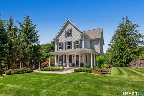 19 Kellogg St, Ridgefield, CT, 06877-3703 | Card Image