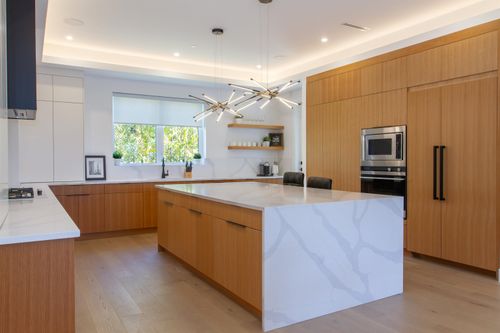 8-3385 Mamquam Rd, Squamish, BC, V8B0E3 | Card Image