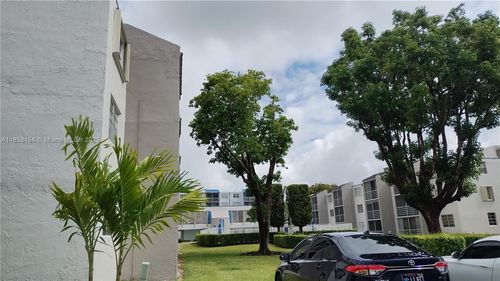 apt-322-5731 Nw 37th St, Virginia Gardens, FL, 33166-5779 | Card Image