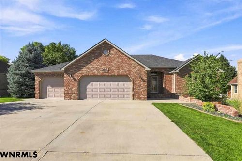 2280 Lariat Loop Dr, Gering, NE, 69341 | Card Image