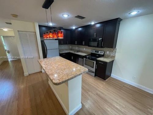 311-311 Nw 103rd Ter, Pembroke Pines, FL, 33026-3936 | Card Image