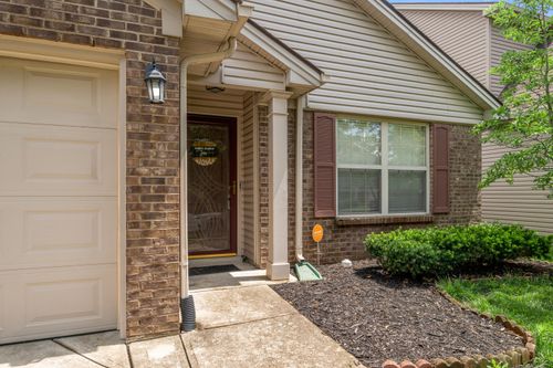 944 Winding Oak Trl, Lexington, KY, 40511 | Card Image