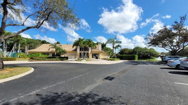 1599 Oak Berry Cir, House other with 3 bedrooms, 2 bathrooms and null parking in Wellington FL | Image 51