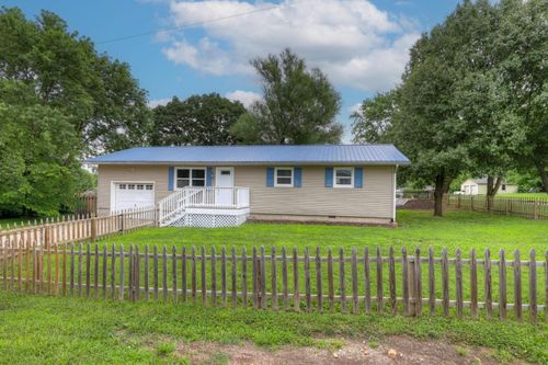 201 N Bobbie Smith St, Diamond, MO, 64840-7109 | Card Image