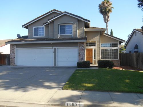 1187 Notre Dame Cir, Vacaville, CA, 95687-4665 | Card Image