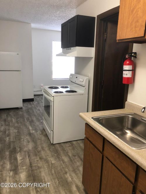 306-3400 Eureka St, Anchorage, AK, 99503-4725 | Card Image