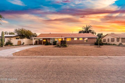 5982 E 25th Street, Tucson, AZ, 85711 | Card Image