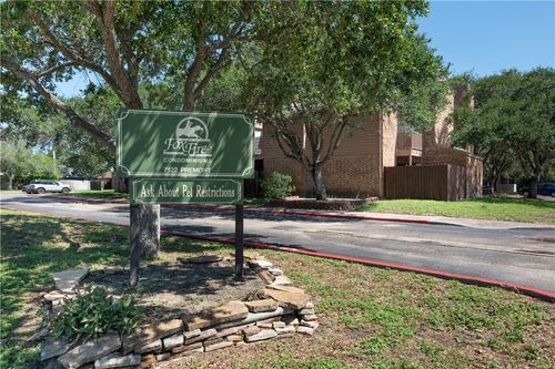 7122 Premont Dr, Corpus Christi, TX, 78414-3111 | Card Image