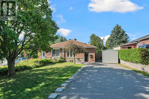 702 Crystal St, Ottawa, ON, K1K2G2 | Card Image