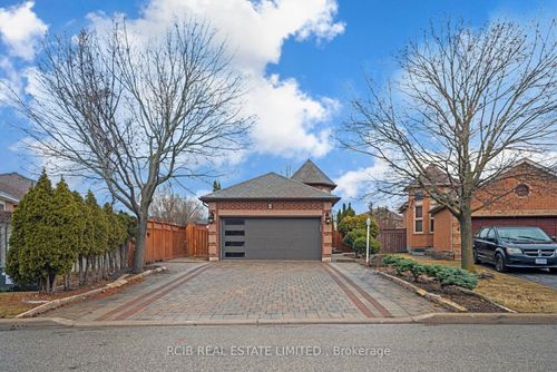 4 Carabram Court, Brampton, ON, L6X4M3 | Card Image