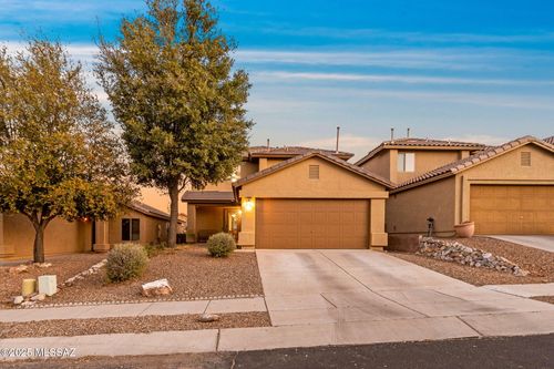 705 W Ash Ridge Dr, Green Valley, AZ, 85614-5493 | Card Image